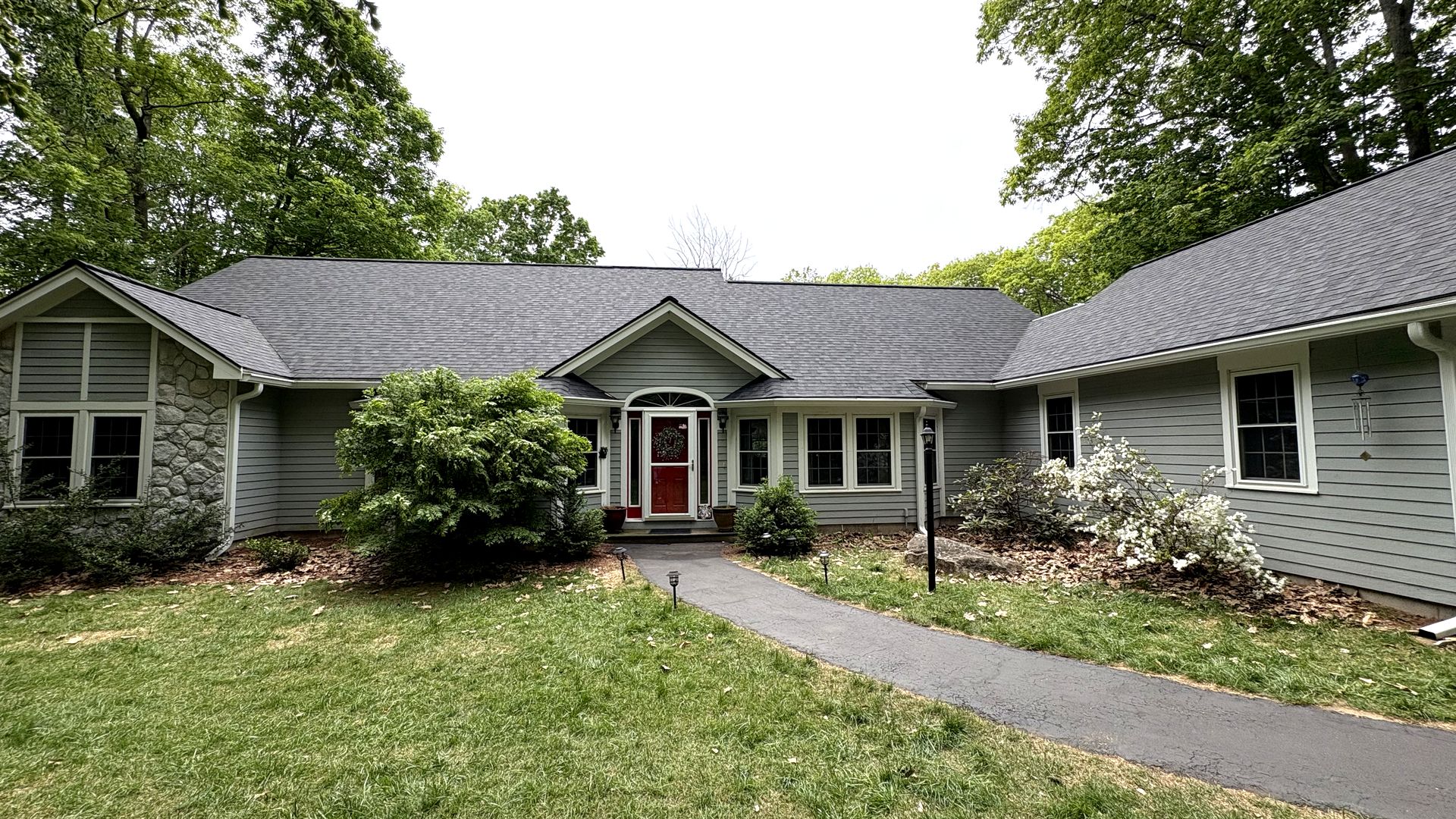 Roofing services in Windham NH by A-Z Roofing